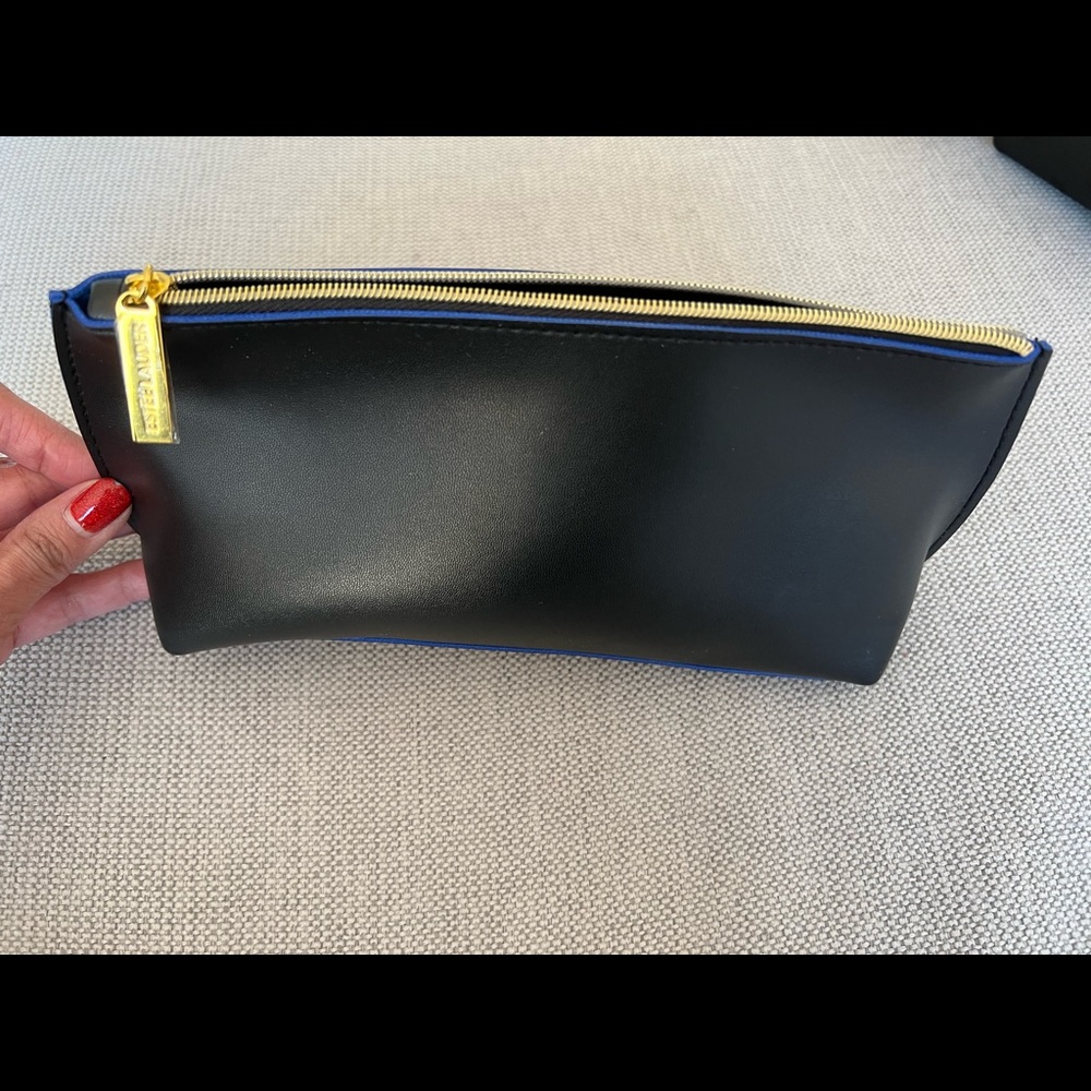 Estée Lauder make up bag